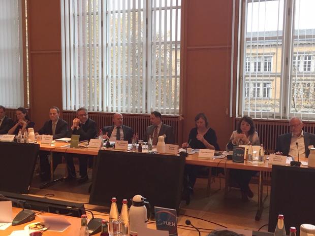 Volles Programm für die Teilnehmer der 24. Jahrestagung der FUEN Arbeitsgemeinschaft Deutscher Minderheiten: wichtige Gespräche in Berlin 