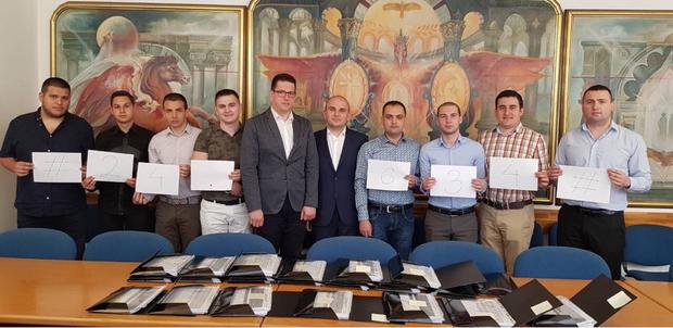 24691 Unterschriften für die MSPI in Bulgarien überreicht 